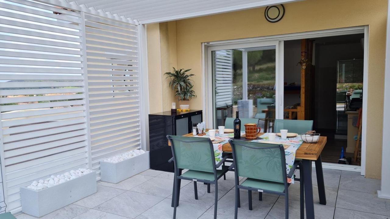 Chambres D'Hotes B&B La Bergeronnette Avec Piscine Couverte Chauffee Bizanet 외부 사진